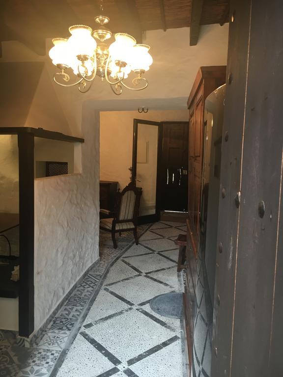 Stadthaus Mitten Im Kuenstlerviertel Von Arta Mit Zwei Wohnungen Eksteriør bilde