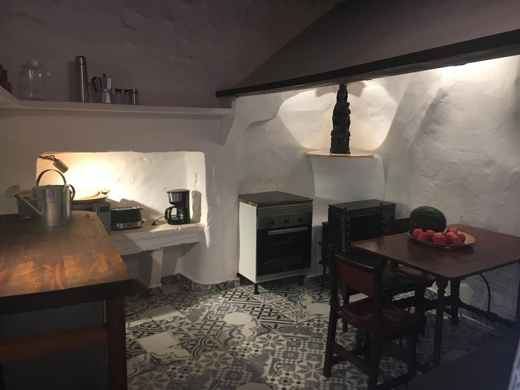 Stadthaus Mitten Im Kuenstlerviertel Von Arta Mit Zwei Wohnungen Eksteriør bilde